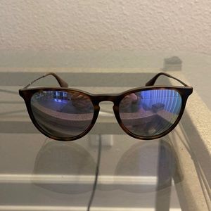 Ray Ban Erika Classic sun glasses